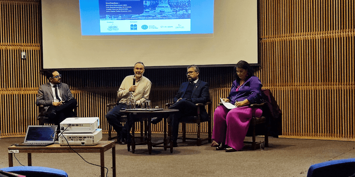 Manfred Svensson participa en conversatorio de la ONAR
