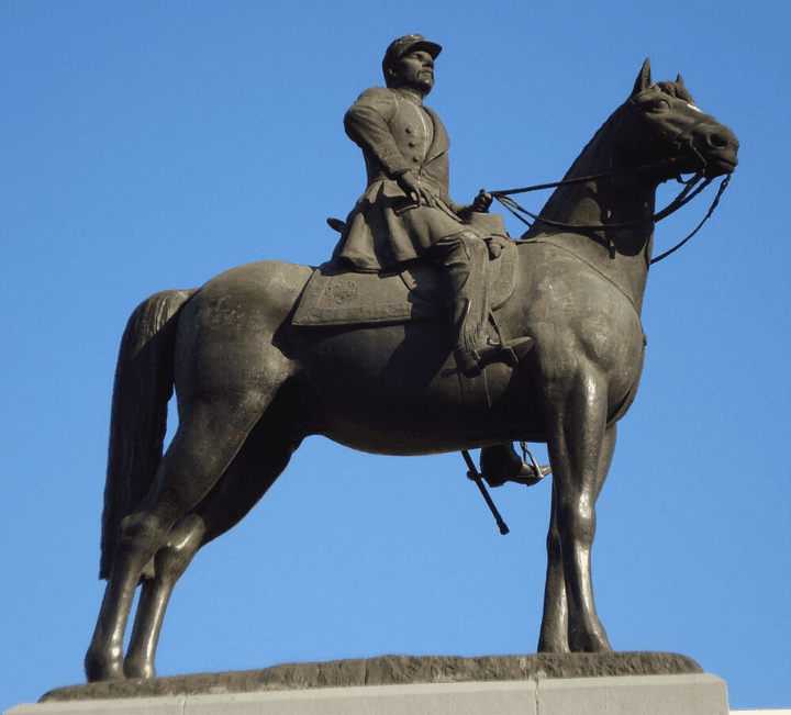 Tan lejos y tan cerca