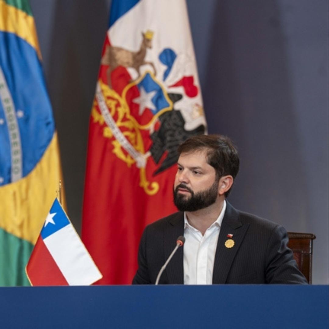 “Democracia siempre”