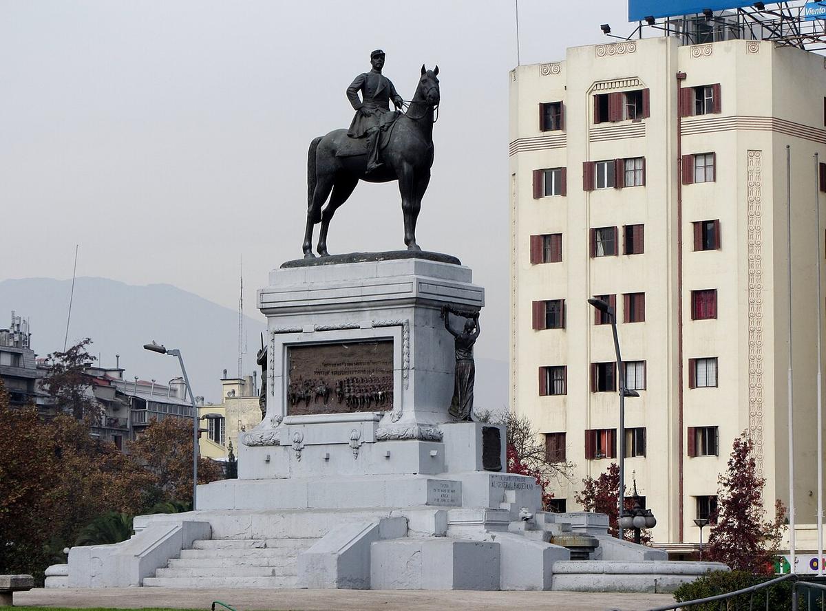 Boric frente a Baquedano