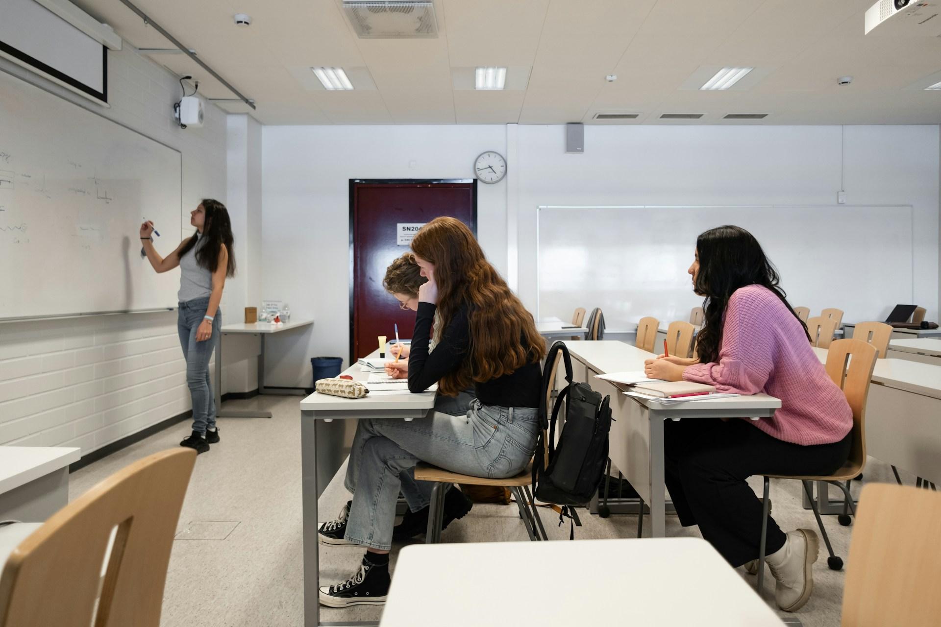¿Está politizada la academia?